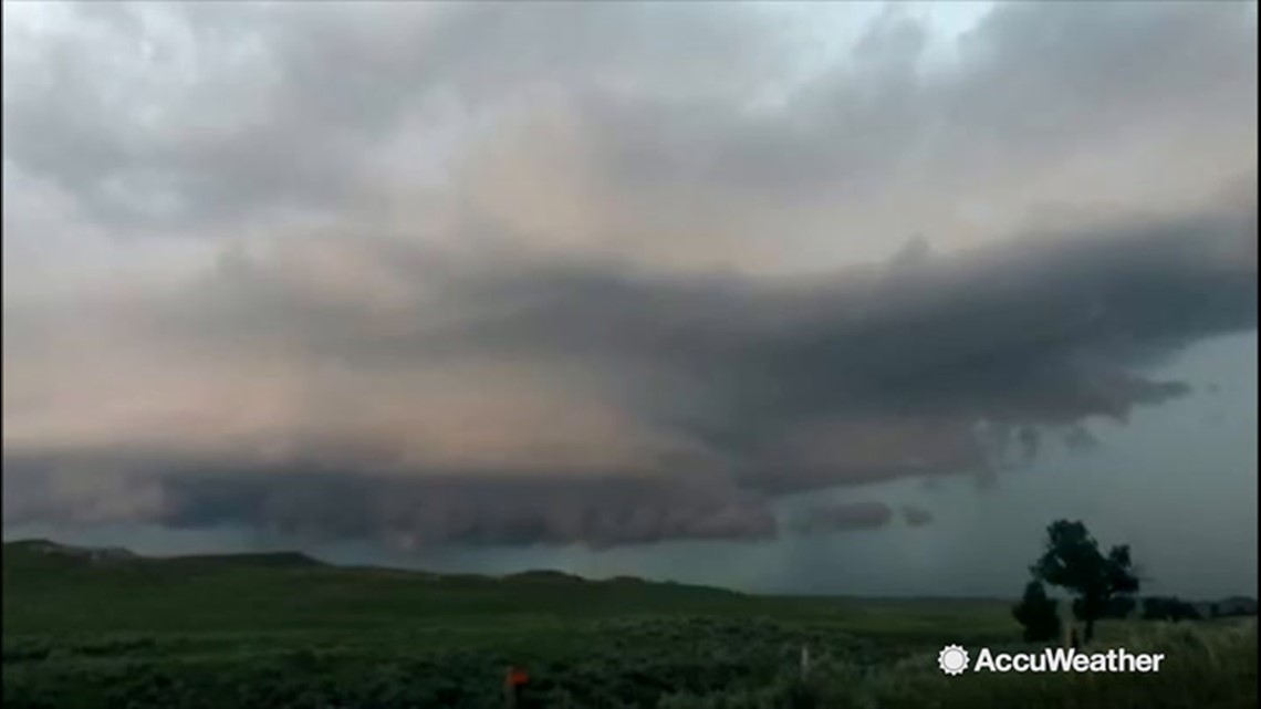 Mesmerizing time lapse of supercell transitioning into a shelf cloud | wtol.com