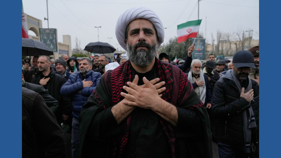 Iran threatens world tourism sites, as the US sends more Marines to the Middle East