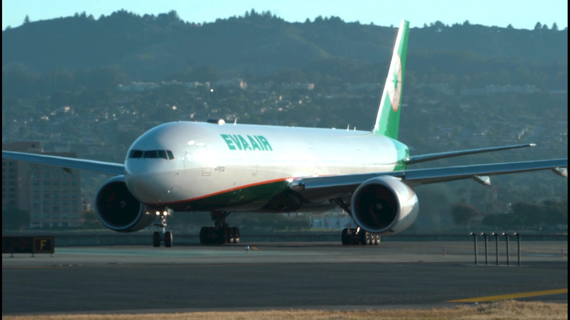 Taiwan's Eva Air is helping people find love 30,000 feet above ground. Buzz60's Maria Mercedes Galuppo has the story.