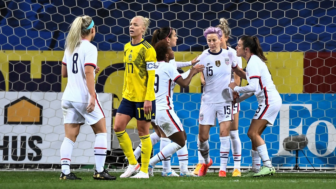 USA vs Sweden Soccer: Rapinoe's late penalty kick saves ...