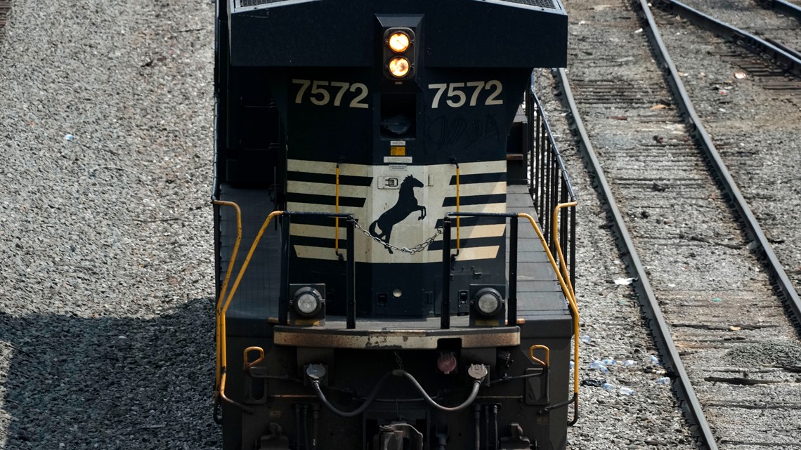 Train derailments: Rail whistleblowers fired for safety concerns