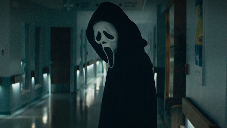'Scream' tops weekend box office, scaring off 'Spider-Man'