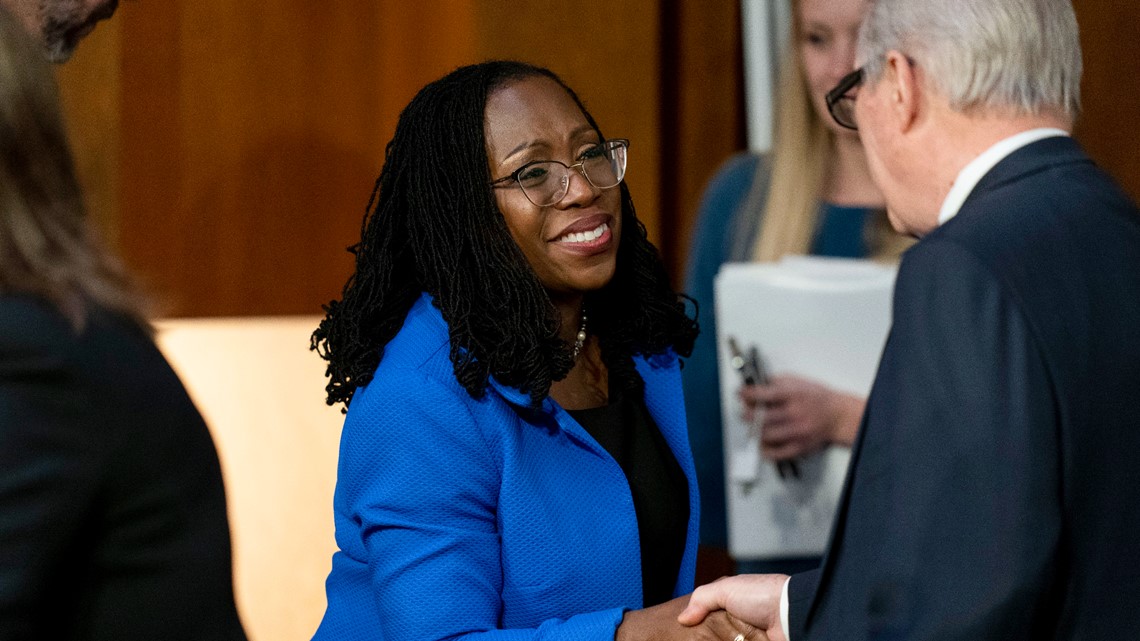 Manchin says he’ll vote to substantiate Jackson to Supreme Courtroom