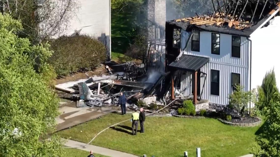 2 dead after plane crashes into an Ohio house | wtol.com