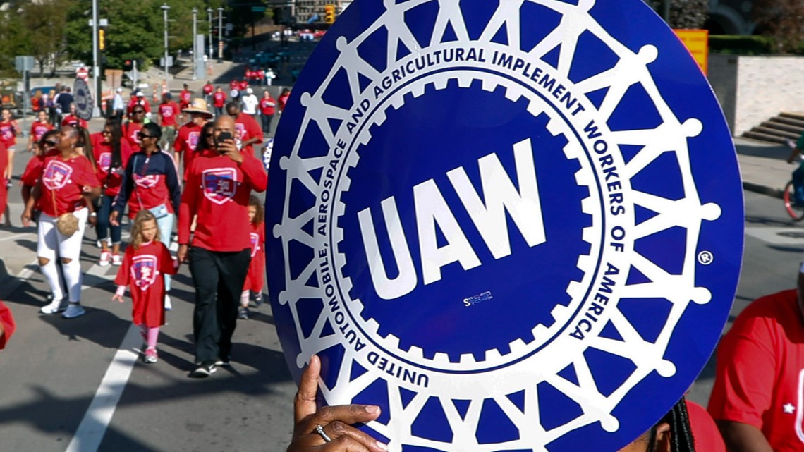 UAW vote on tentative contract with GM too close to call