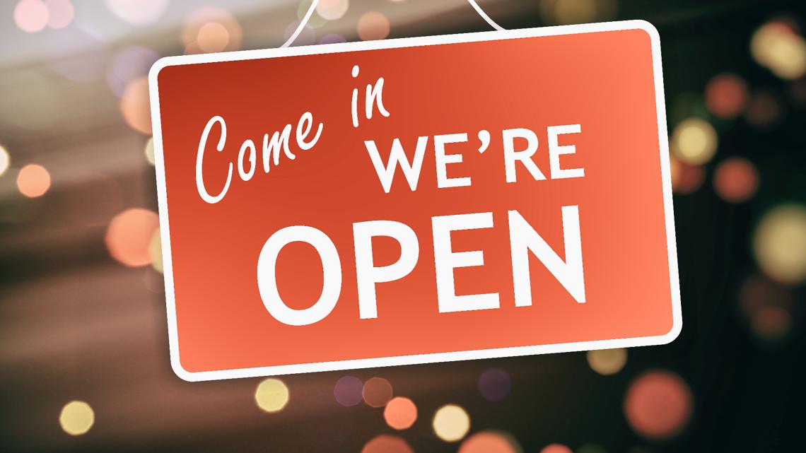 What shops are open, closed on New 12 months’s Eve 2024?