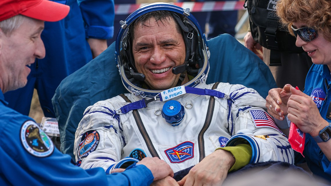 Record-setting NASA astronaut Frank Rubio returns to Earth
