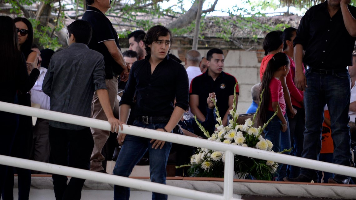 Julián Figueroa, son of Joan Sebastian, dies Julián Figueroa, son of Joan Sebastian, dies