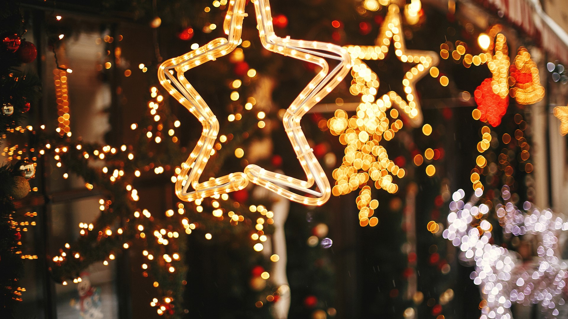 Join in on the fun this holiday season!