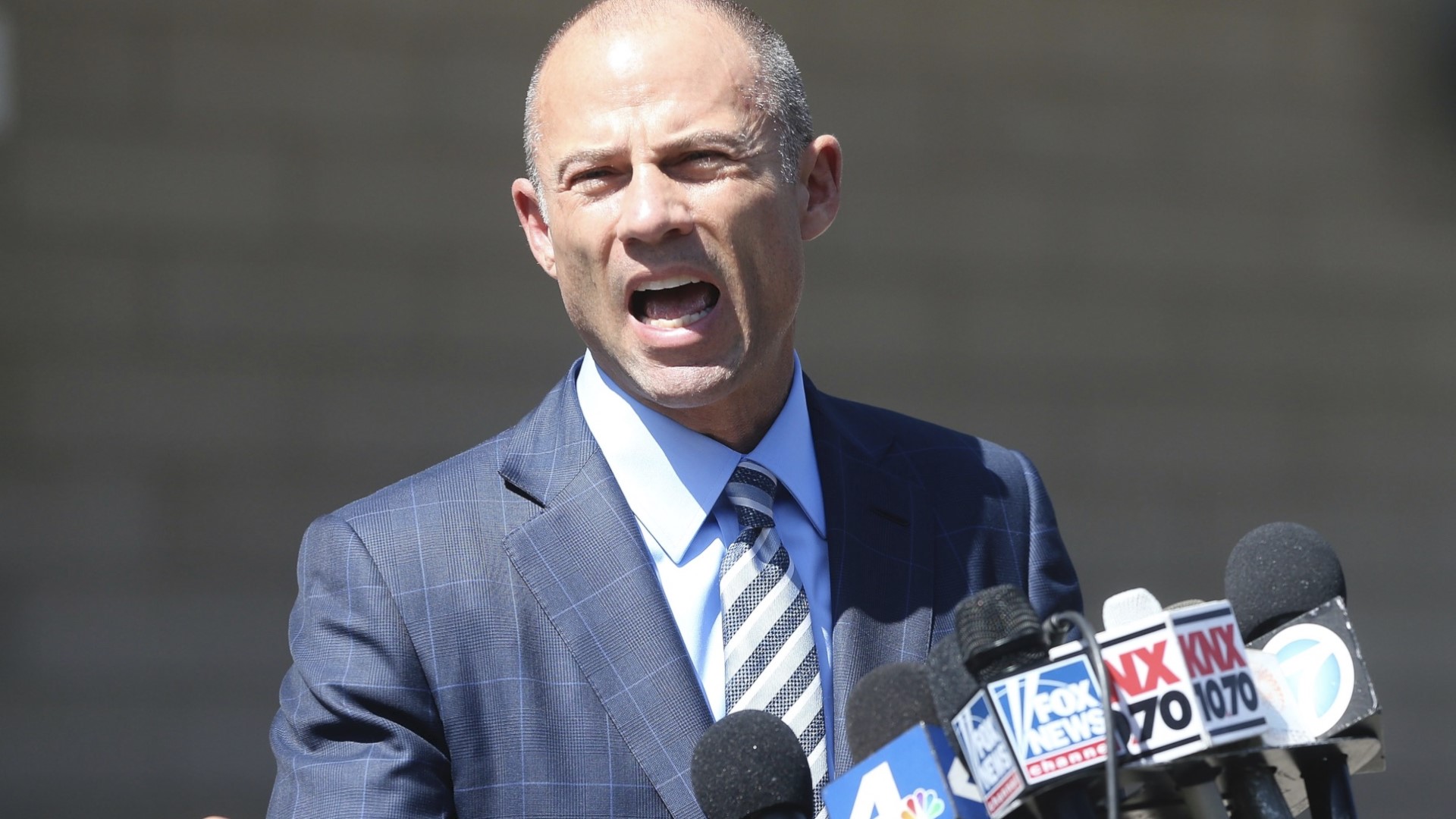 From representing a pornstar against President Trump to exploring a 2020 White House bid himself, famous attorney Michael Avenatti finds himself in the spotlight over his own legal woes. Veuer's Justin Kircher has more.