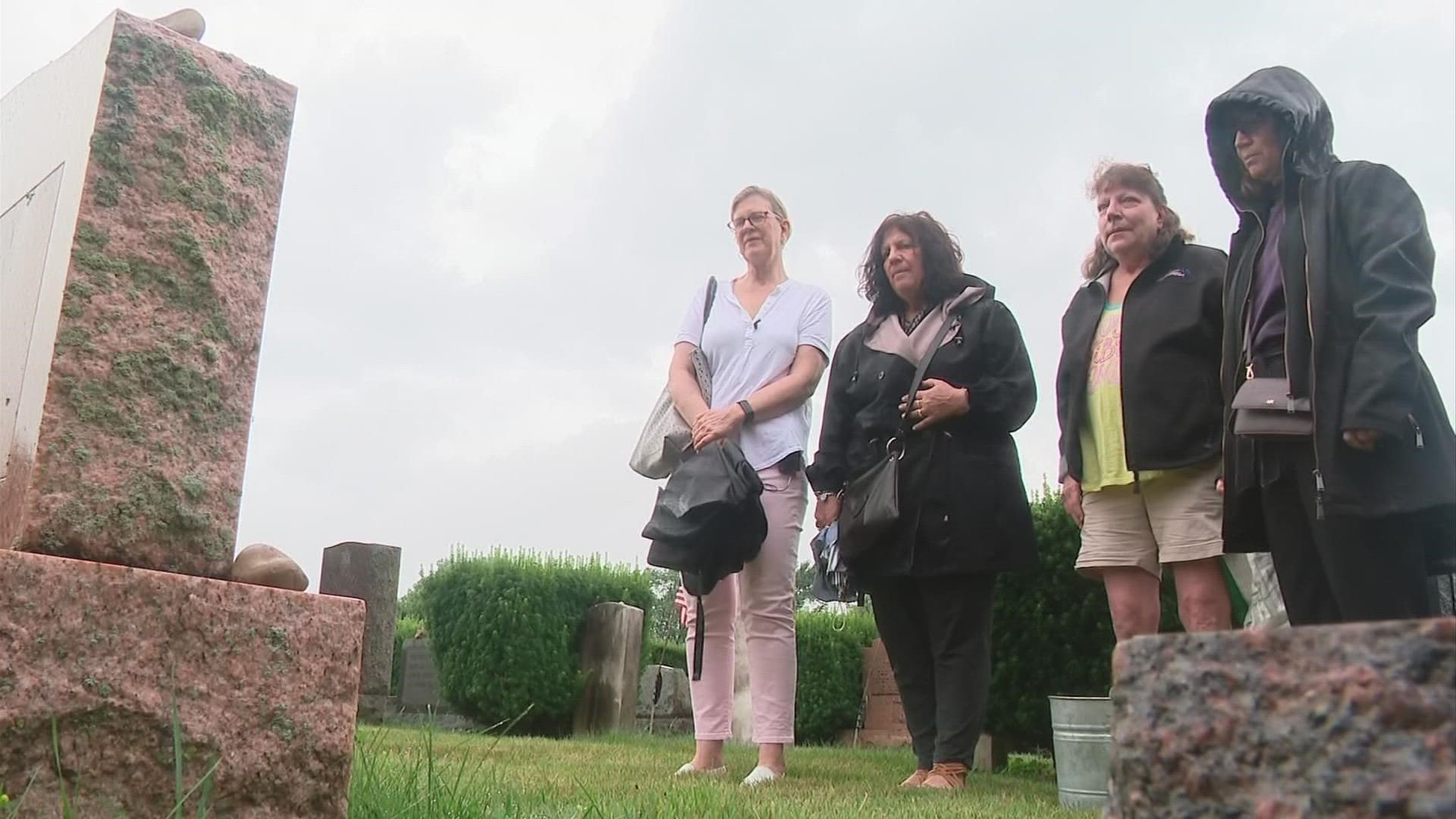Lori Nesson's cold case went unsolved for 46 years. Lori's sister, Toni Hastings, returned to her gravesite to let her know police finally identified her killers.