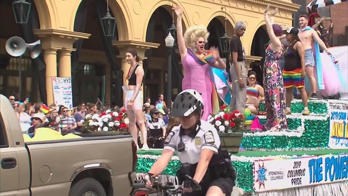 Ohio bill would restrict drag shows in some public spaces