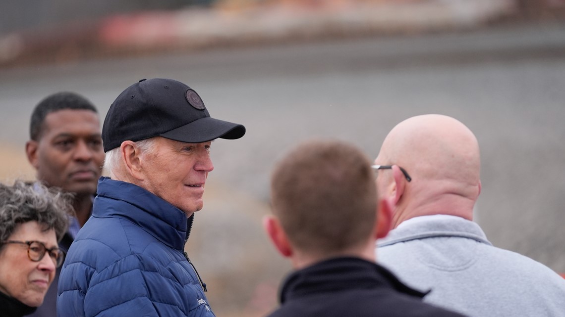 Biden visits East Palestine 1 year after train derailment - Vimarsana News