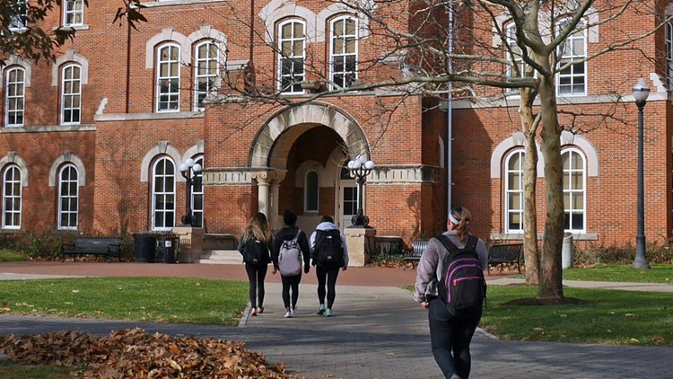 Bill would require Ohio colleges and universities to disclose costs, financial aid and alum income to students