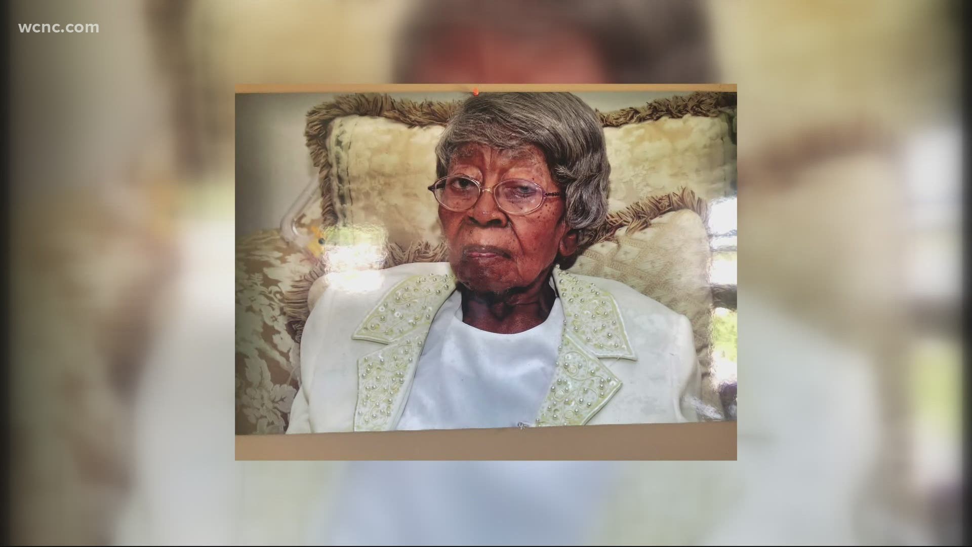 Hester Ford had 12 children, 48 grandchildren, 108 great-grandchildren, and approximately 120 great-great-grandchildren.