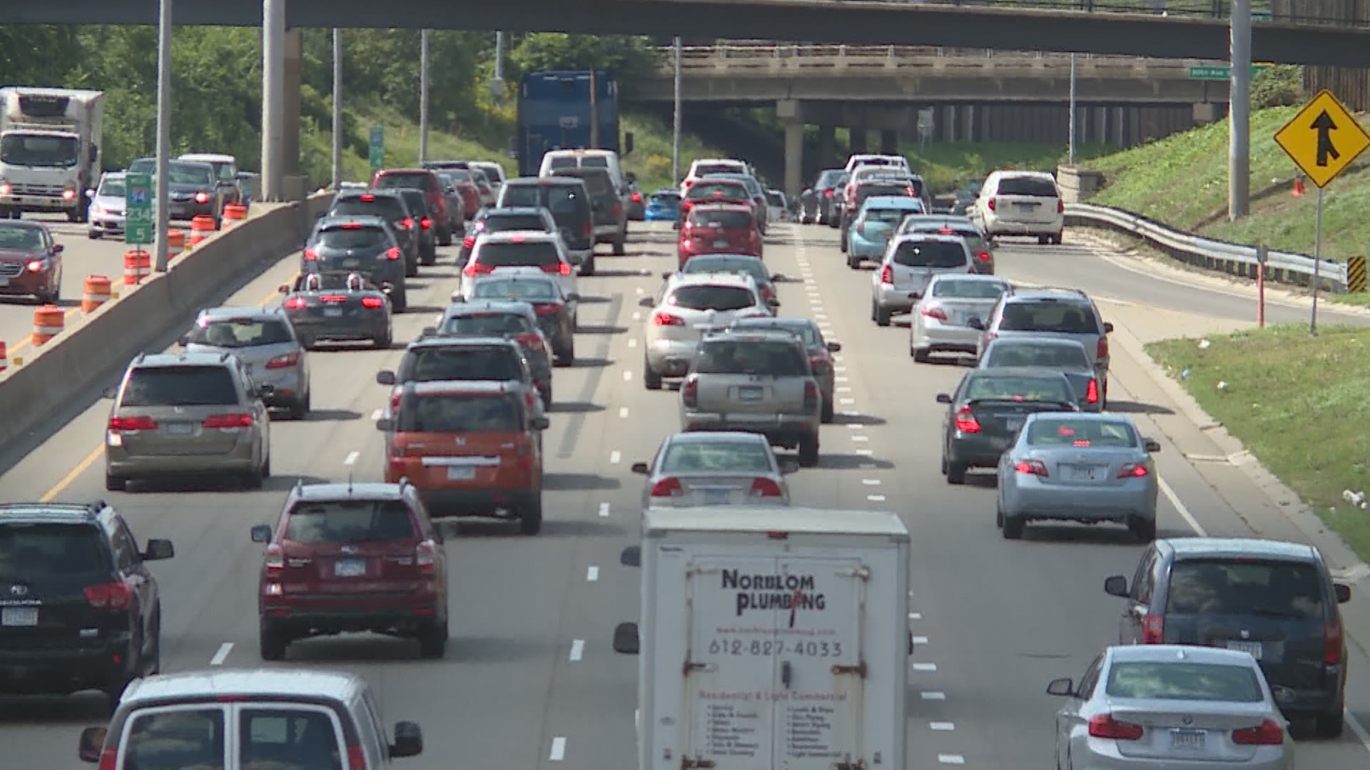 Gas prices climb 11 cents in Toledo