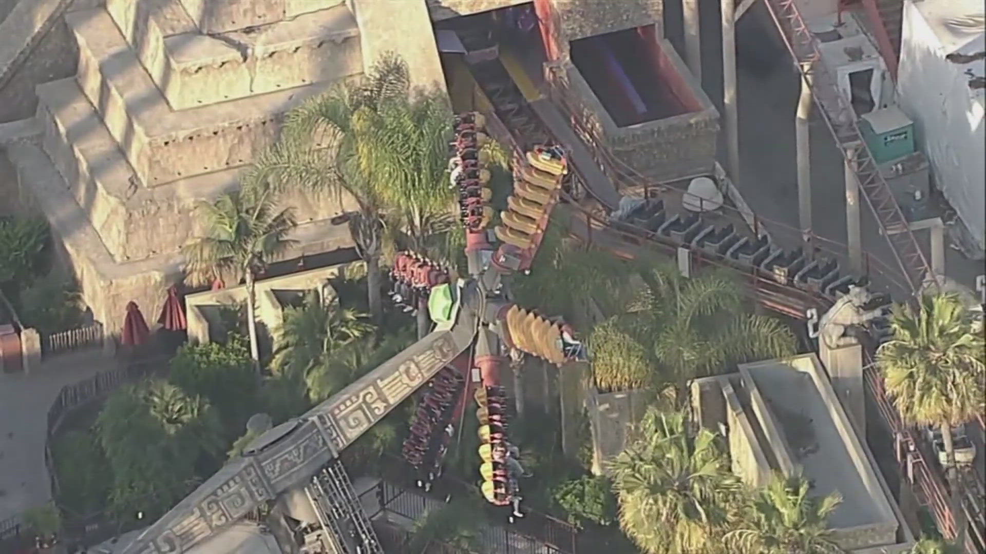 Knotts Berry Farm Riders stuck in midair for hours