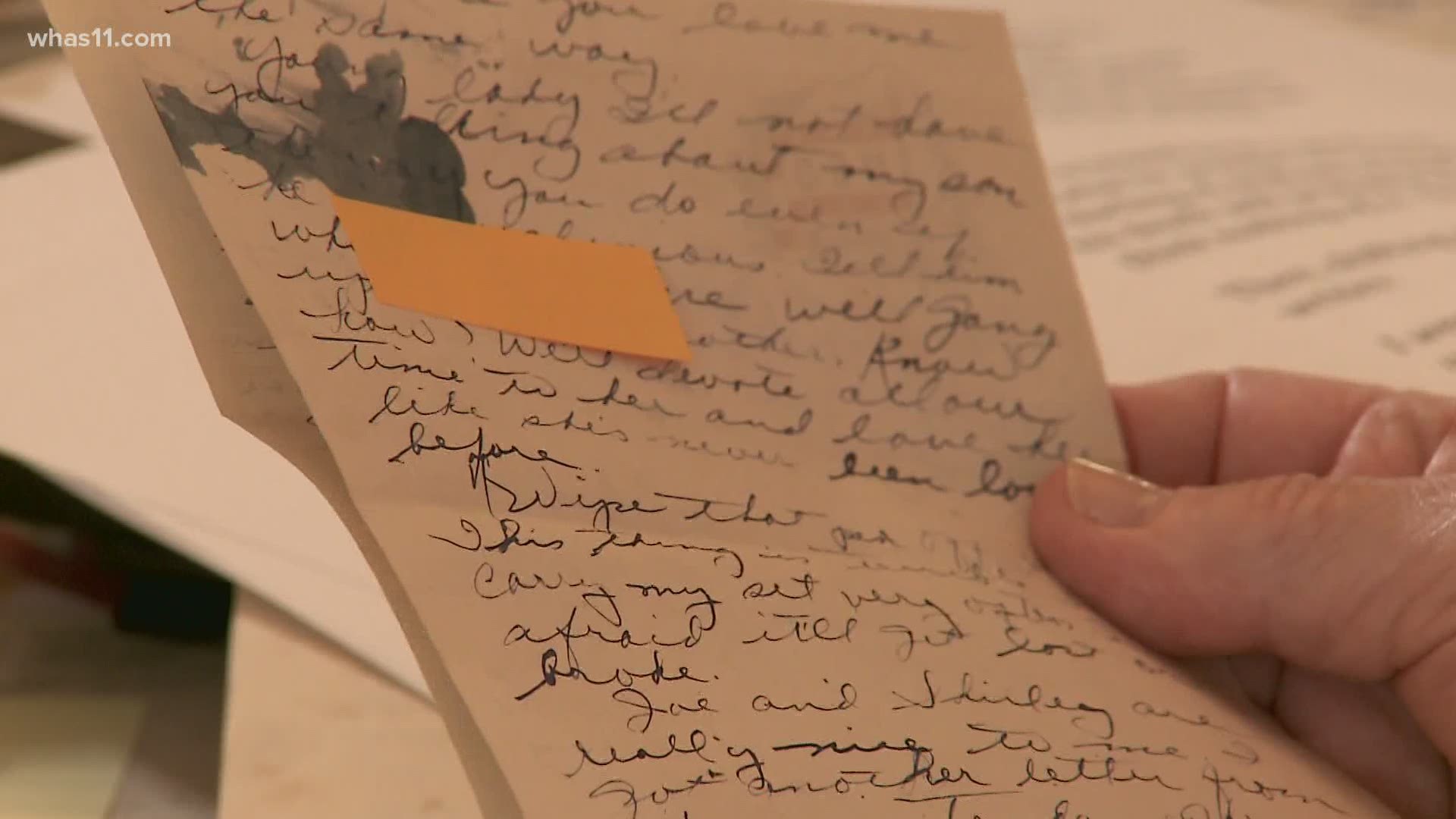 "They were just stored in here, in this potato chip can for decades." Now, those letters unsealed for the first time by Melissa Swan and her family.
