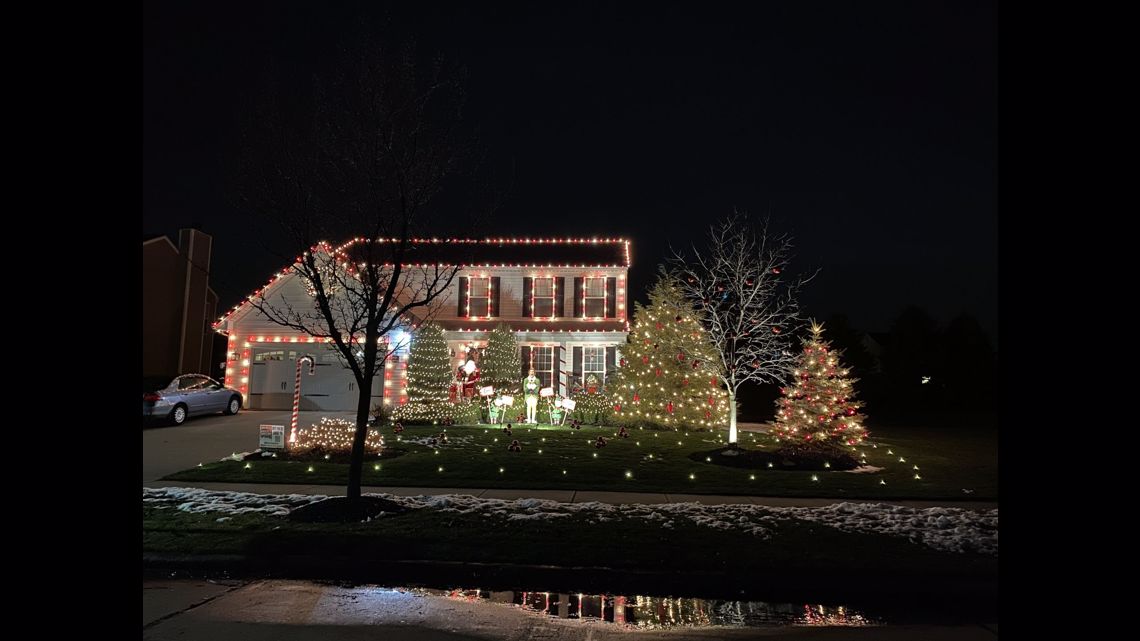 Christmas displays in Northeast Ohio: Show off your decorations | wtol.com