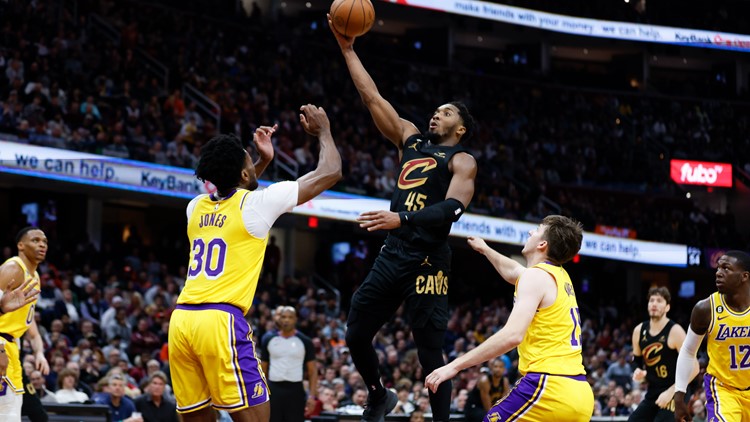Cleveland Cavaliers beat Los Angeles Lakers 116-102 behind Donovan Mitchell's 43