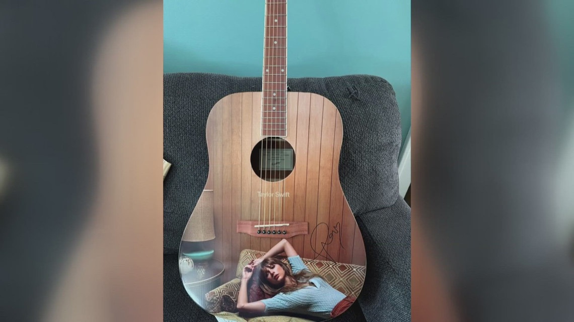 'I started screaming': Ohio girl's viral paper airplane moment gets a response from Taylor Swift