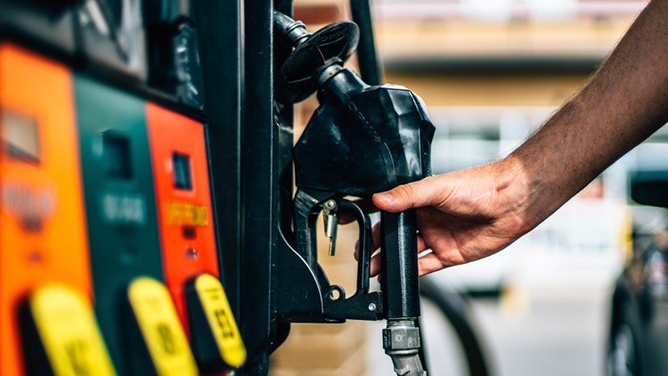National gas prices break record: Average price hits $4.36 per gallon