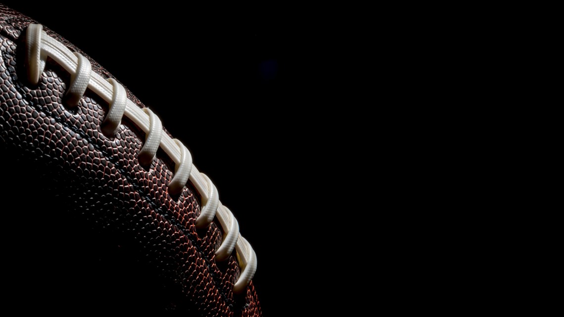 Tennessee skydiver dies in high school football pregame jump