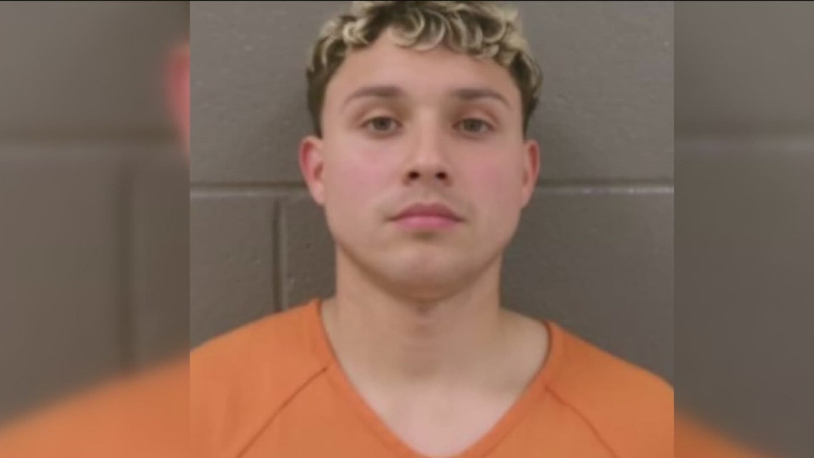 Venezuelan man accused of posing as teen has shoplifting record, police ...