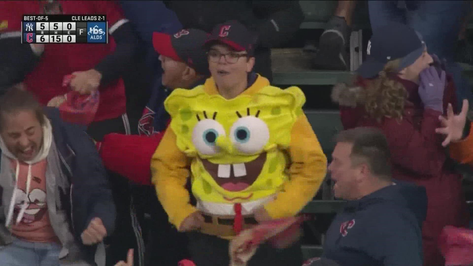 Feast your eyes on these amazing 'Spongebob Squarepants' hockey jerseys 