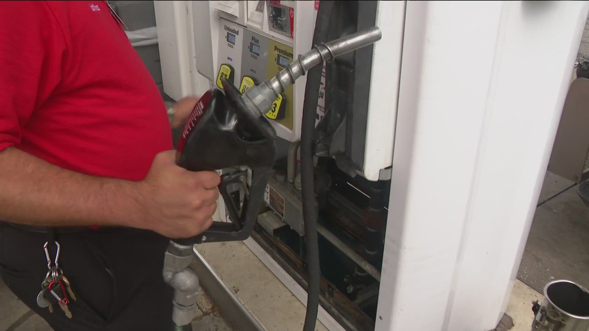 It is not the same location that was the subject of a woman's Facebook video in which she claimed water was coming out of a gas pump.