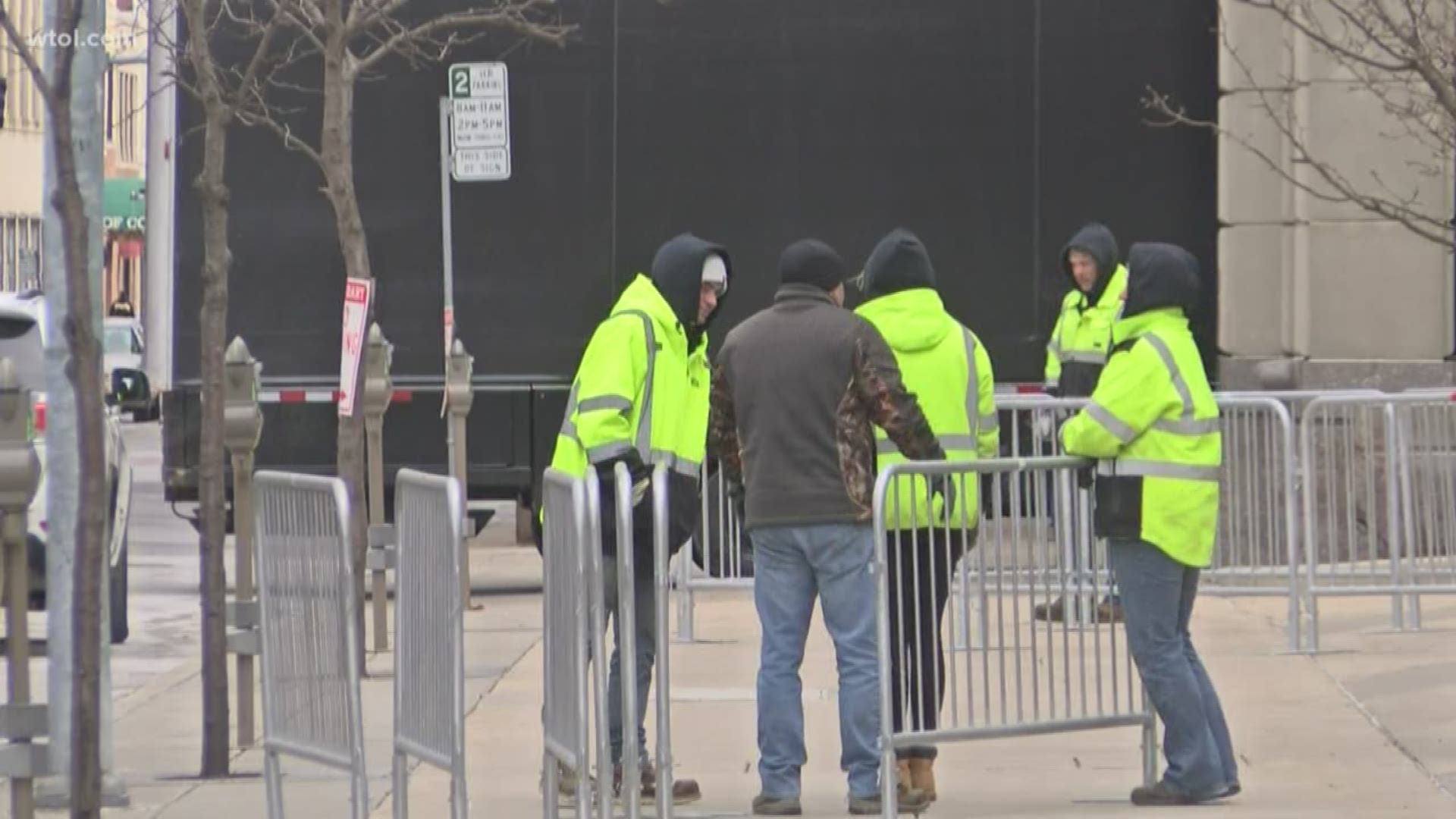 The entrance will be treated like an airport, meaning anything you cannot bring through a TSA checkpoint, you cannot bring to this rally.