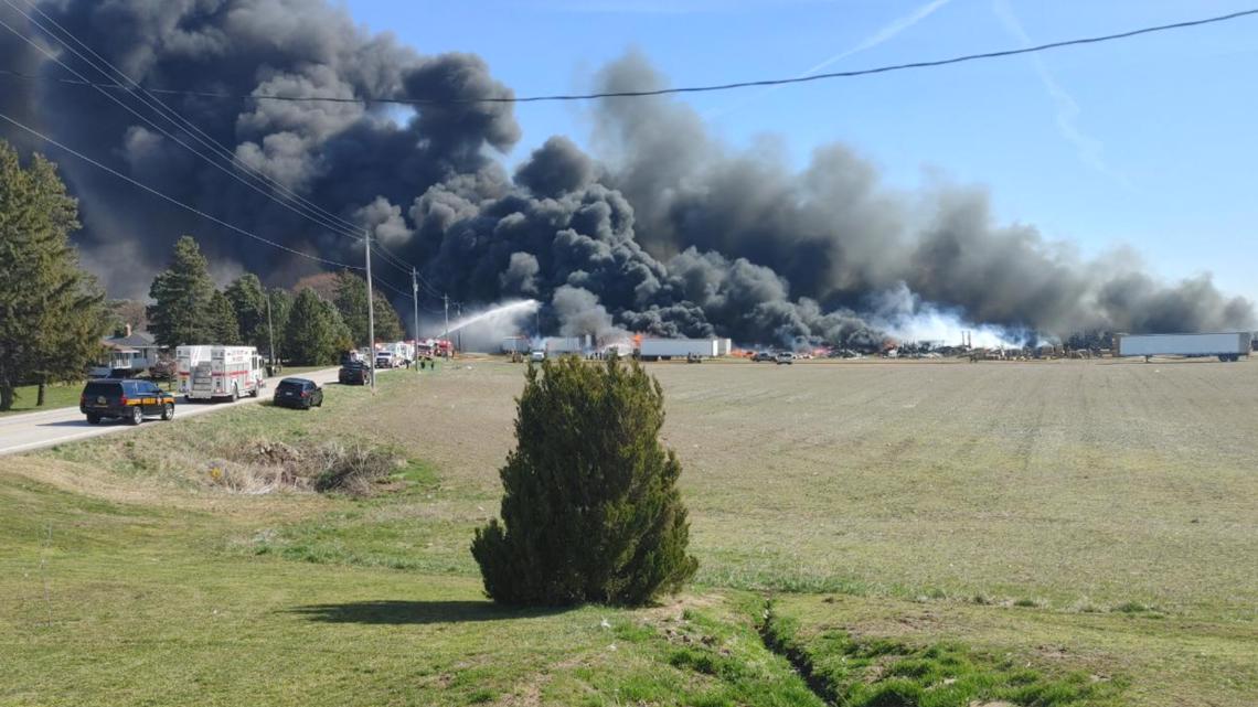 Huge fire hits recycling facility in Sandusky County Ohio