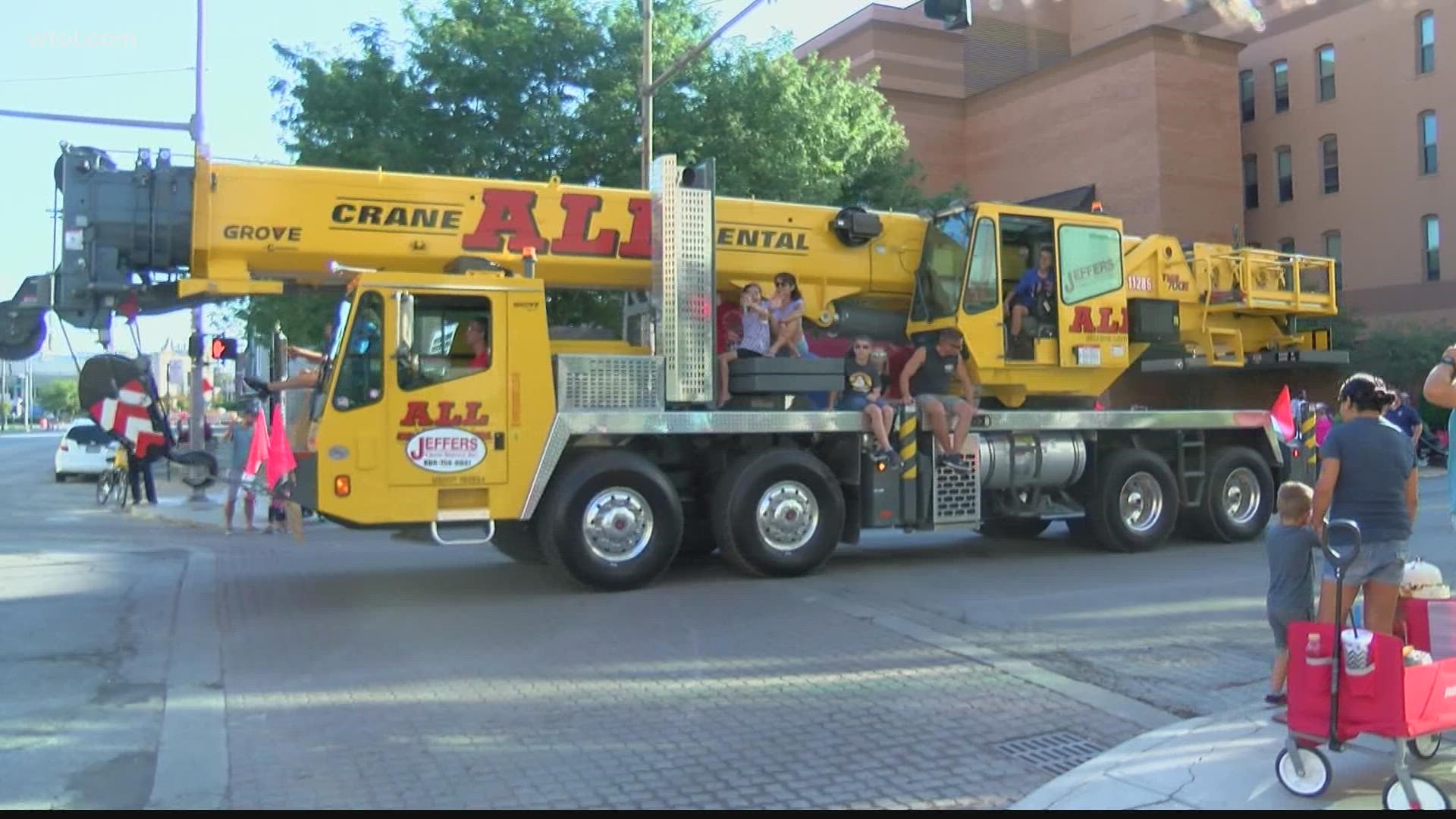 If you're headed downtown for the Labor Day parade, here's what you need to know!