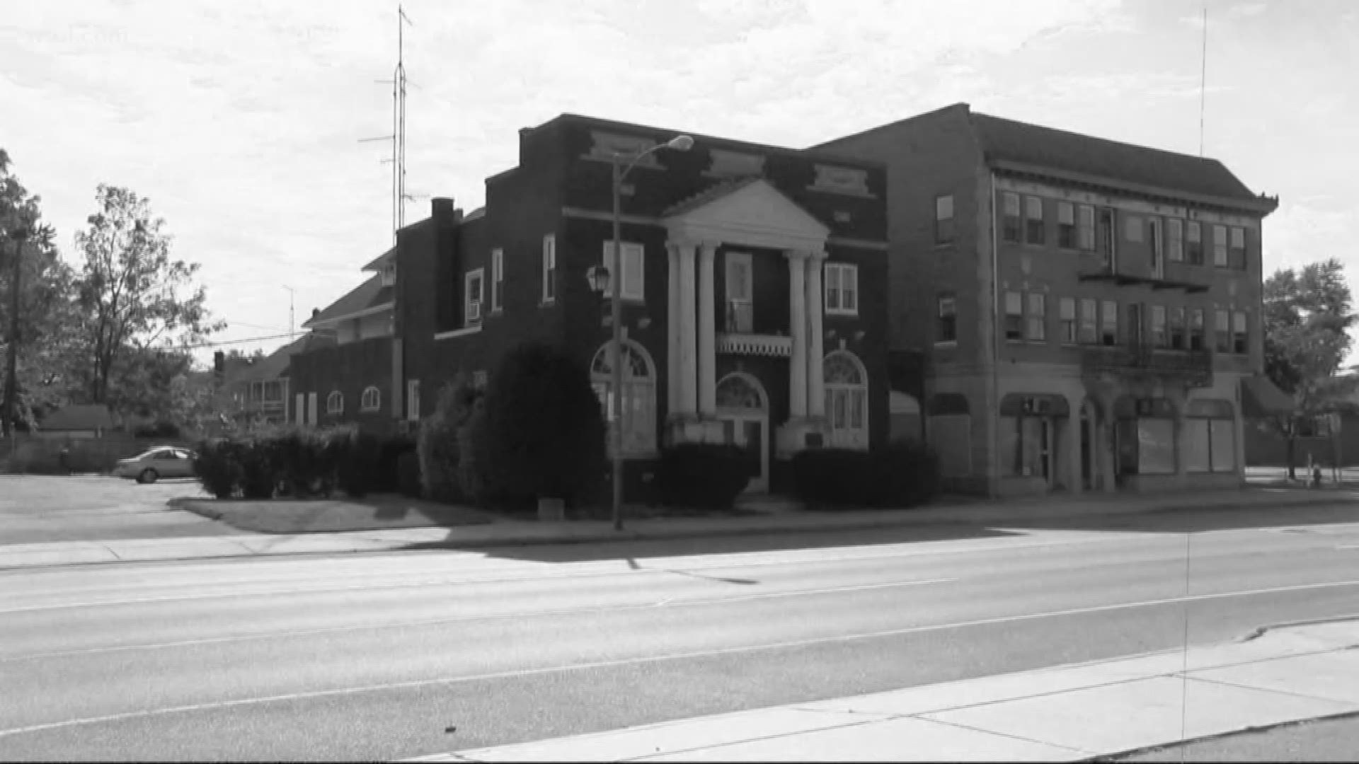 Brandon Huber 'fell in love' with the former funeral home and works to bring it back to life. Watch as Huber describes spirits he's seen throughout the home.