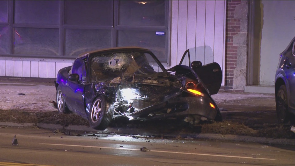 2 injured in west Toledo crash | wtol.com