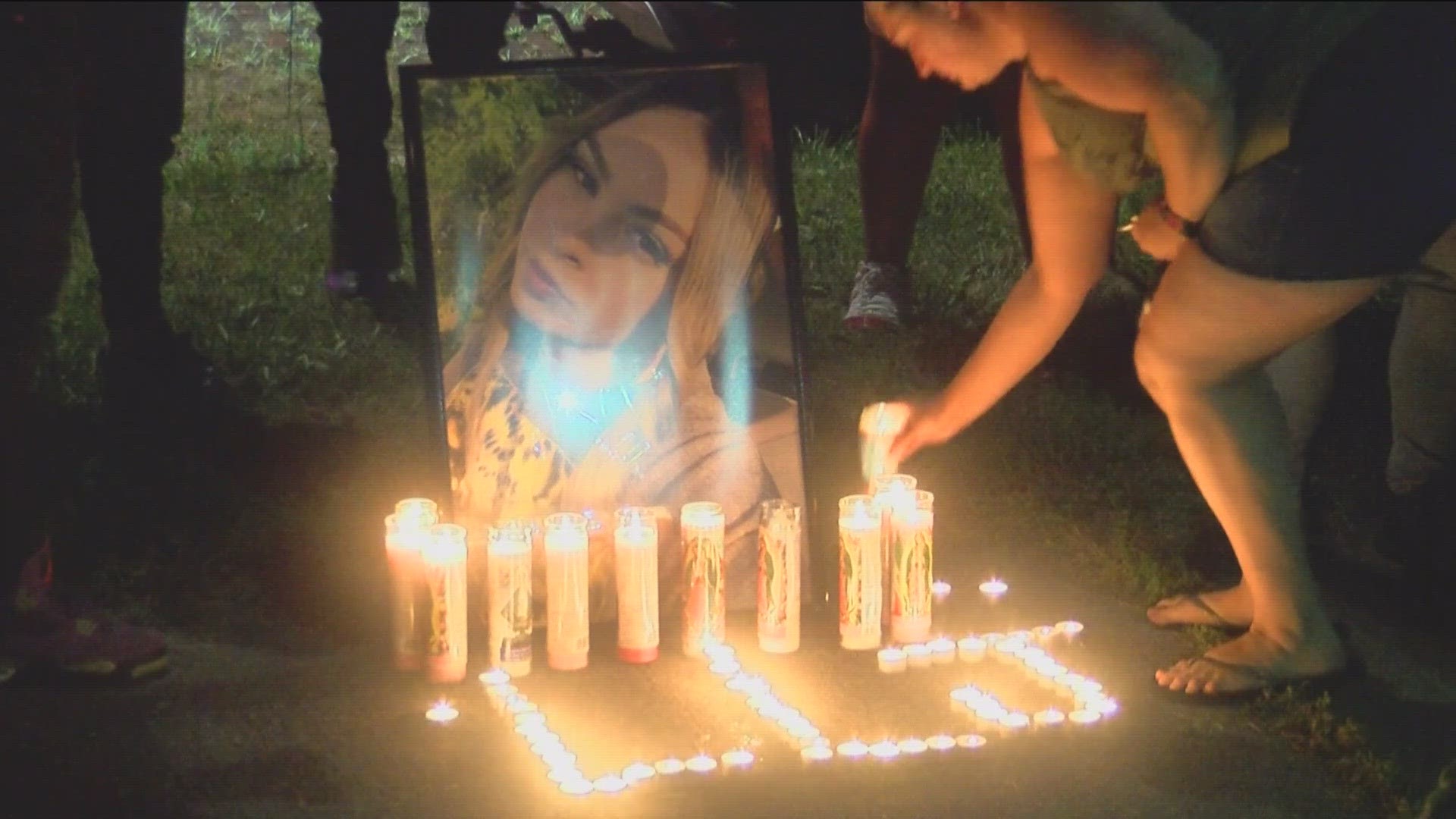 Friends and family had a candlelight vigil Saturday for 18-year-old  Jaelynn Poturalski, who was shot in south Toledo.