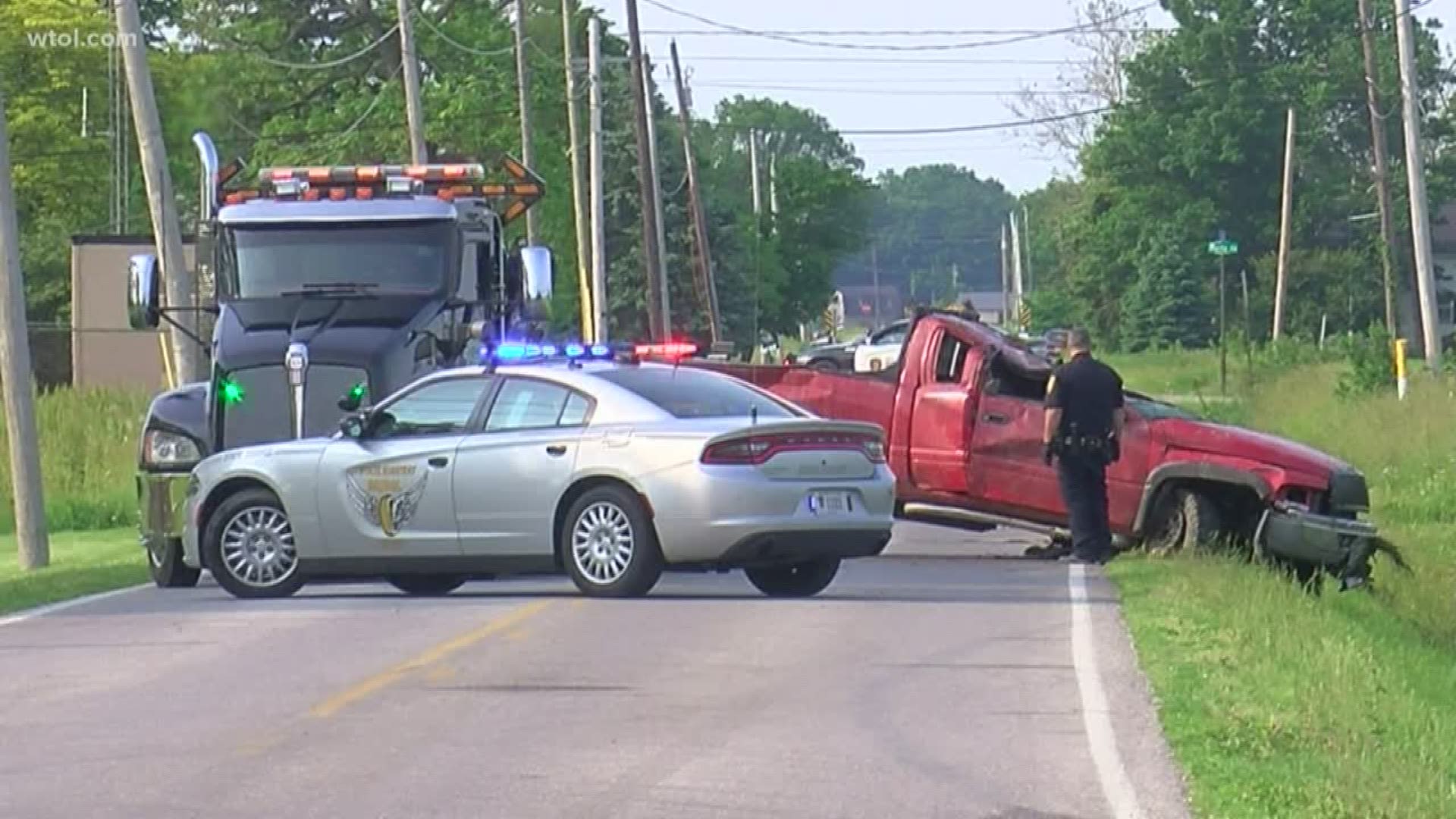 Teen taken to hospital after rollover crash in Perrysburg Twp.