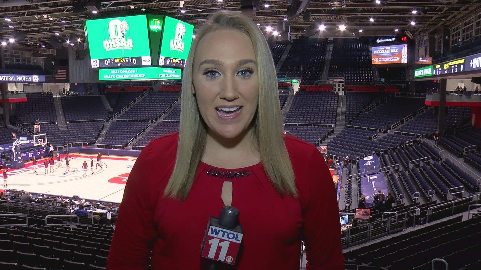 Kristi Kopanis brings you all the action from the hardwood to the ice as local teams continued their quest to bring home the hardware.