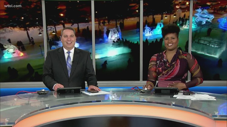 WTOL's morning team can't stop laughing about Arizona's 'Christmas port-a-potty'