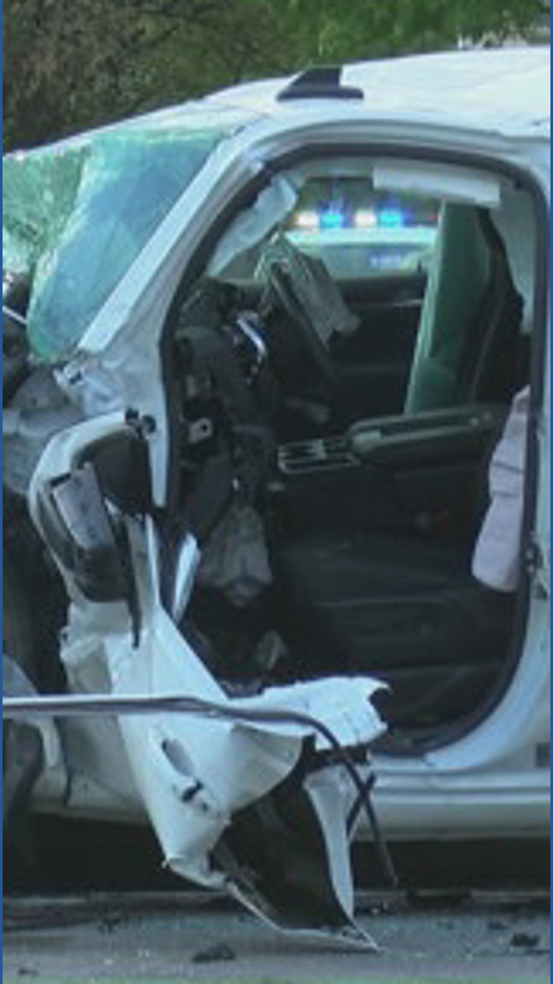 Two taken to hospital after south Toledo crash | wtol.com
