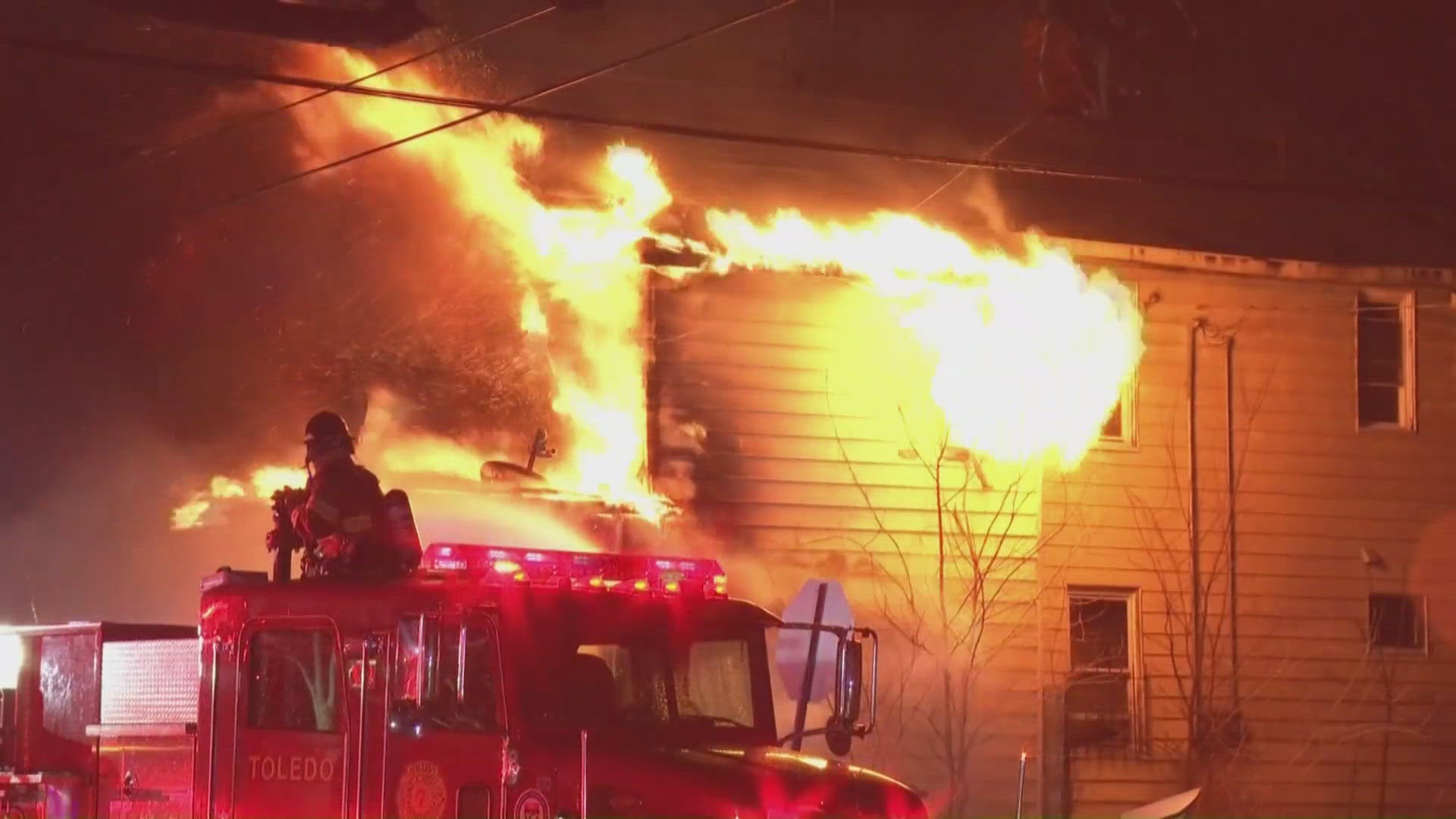 Toledo fire battles blaze at vacant house in north Toledo | wtol.com