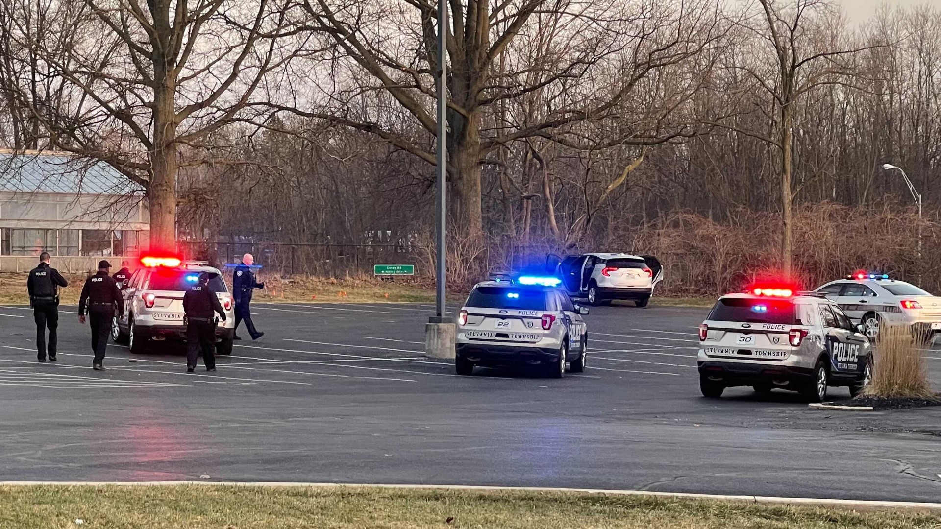 Woman kidnapped, man shoots self in Sylvania Township | wtol.com