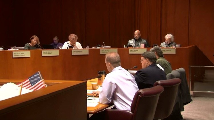 Toledo City Council discuss salary increases for council, mayor | wtol.com