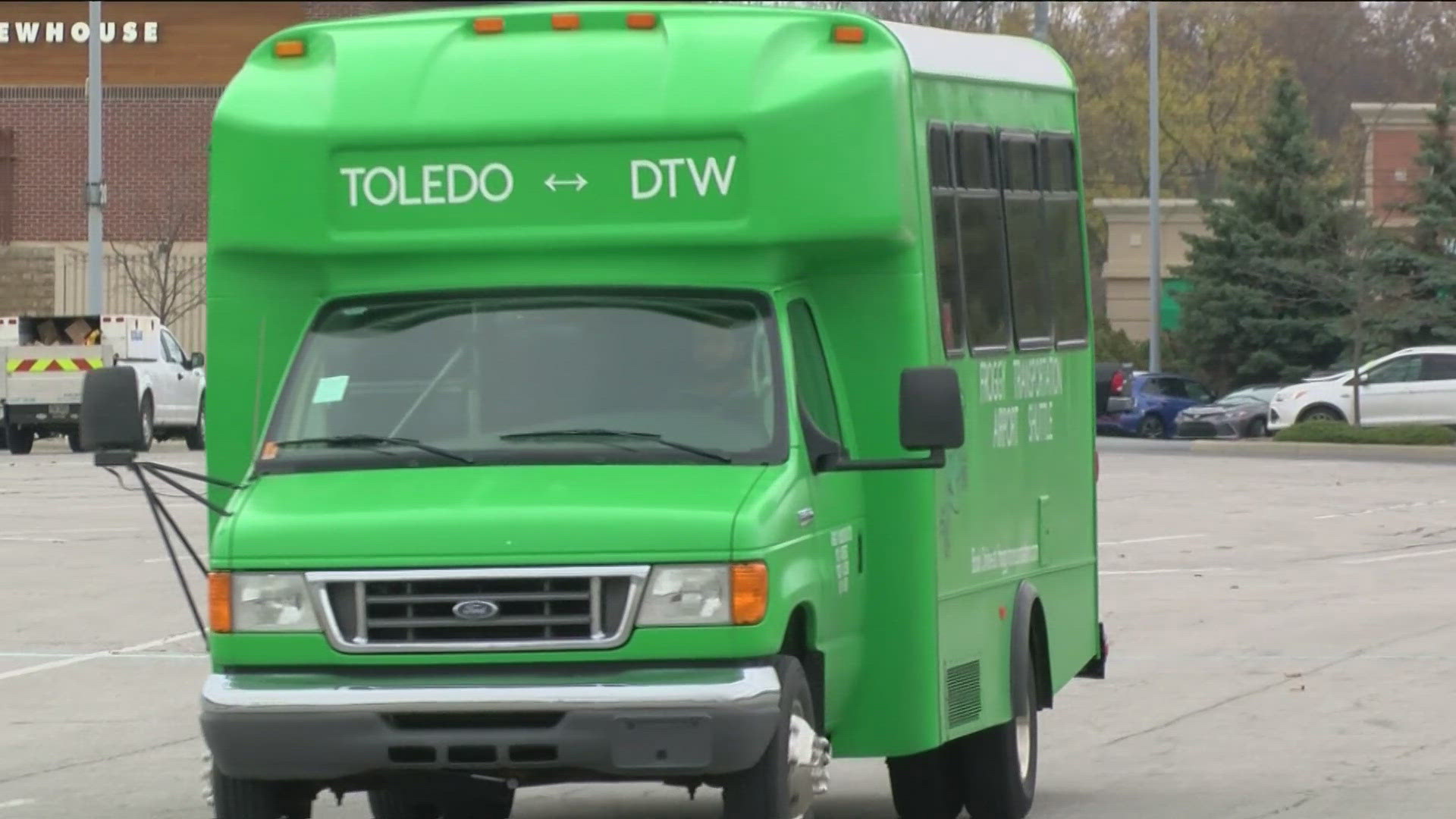 The new service started last month and provides transportation to and from Franklin Park Mall in Toledo and the Detroit Metro Airport.