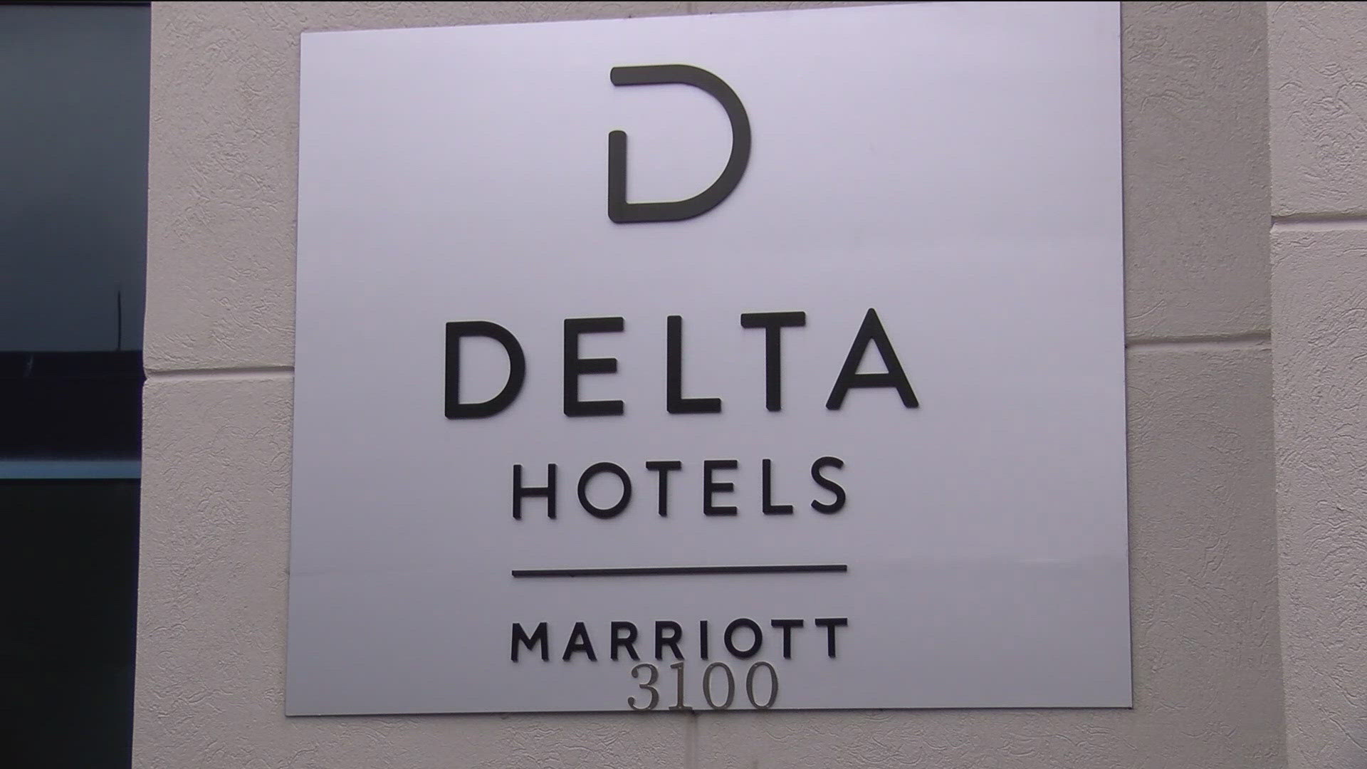 A ribbon cutting ceremony was held for Delta Hotels by Marriott located on UToledo's Health Science Campus.