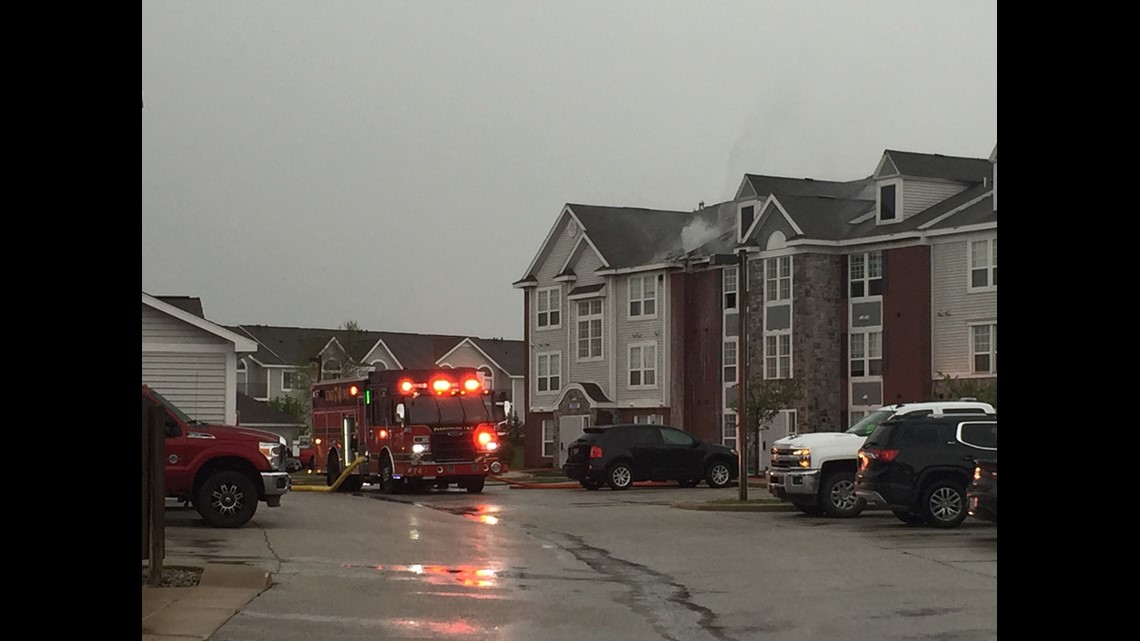 Crews on scene of apartment fire in Perrysburg Twp.