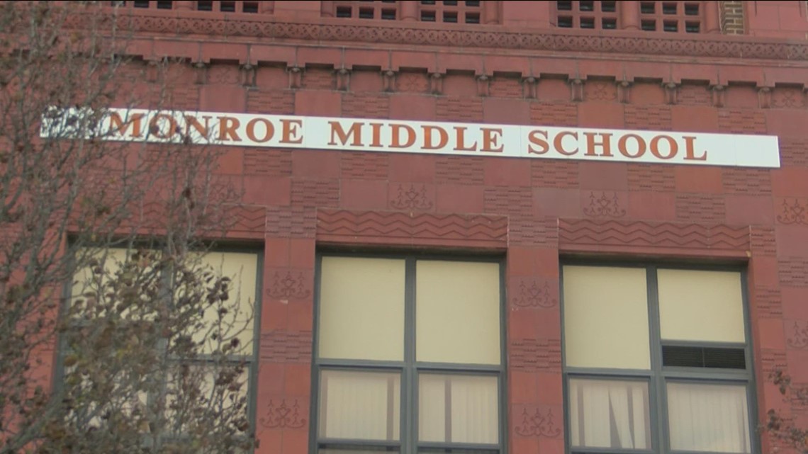 Monroe Middle School bomb threat under investigation