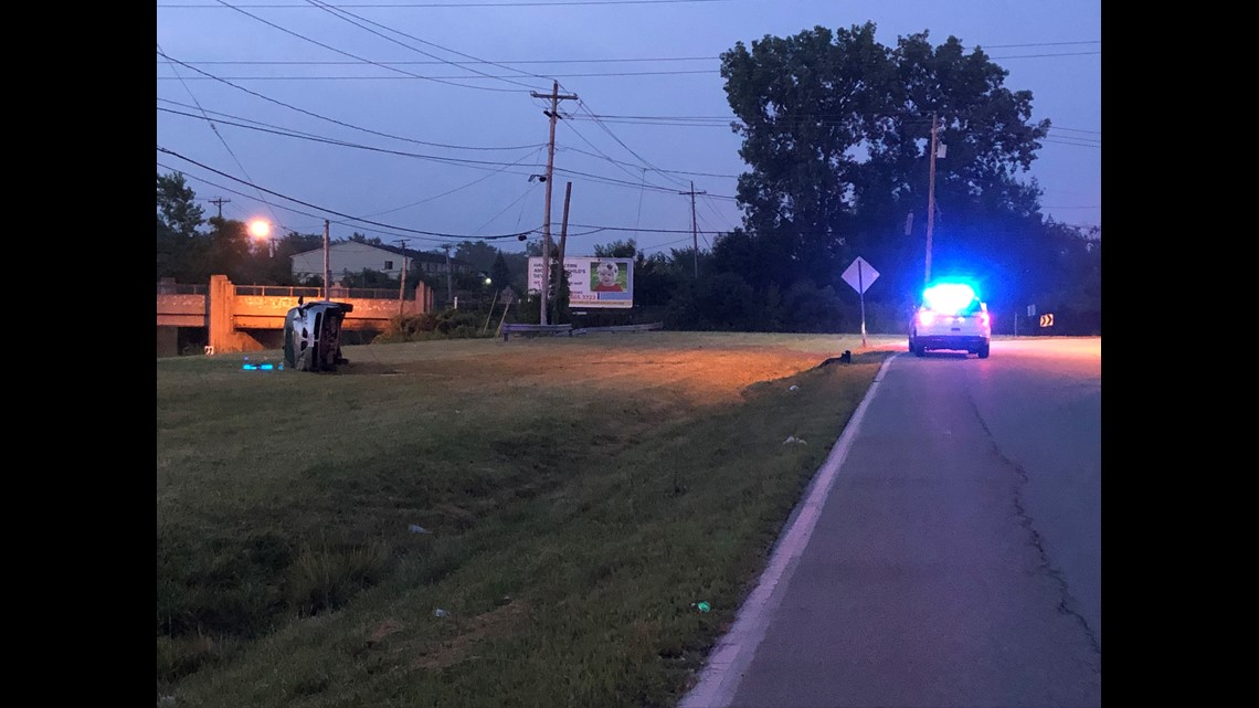 Police On Scene Of Rollover Crash In South Toledo | Wtol.com