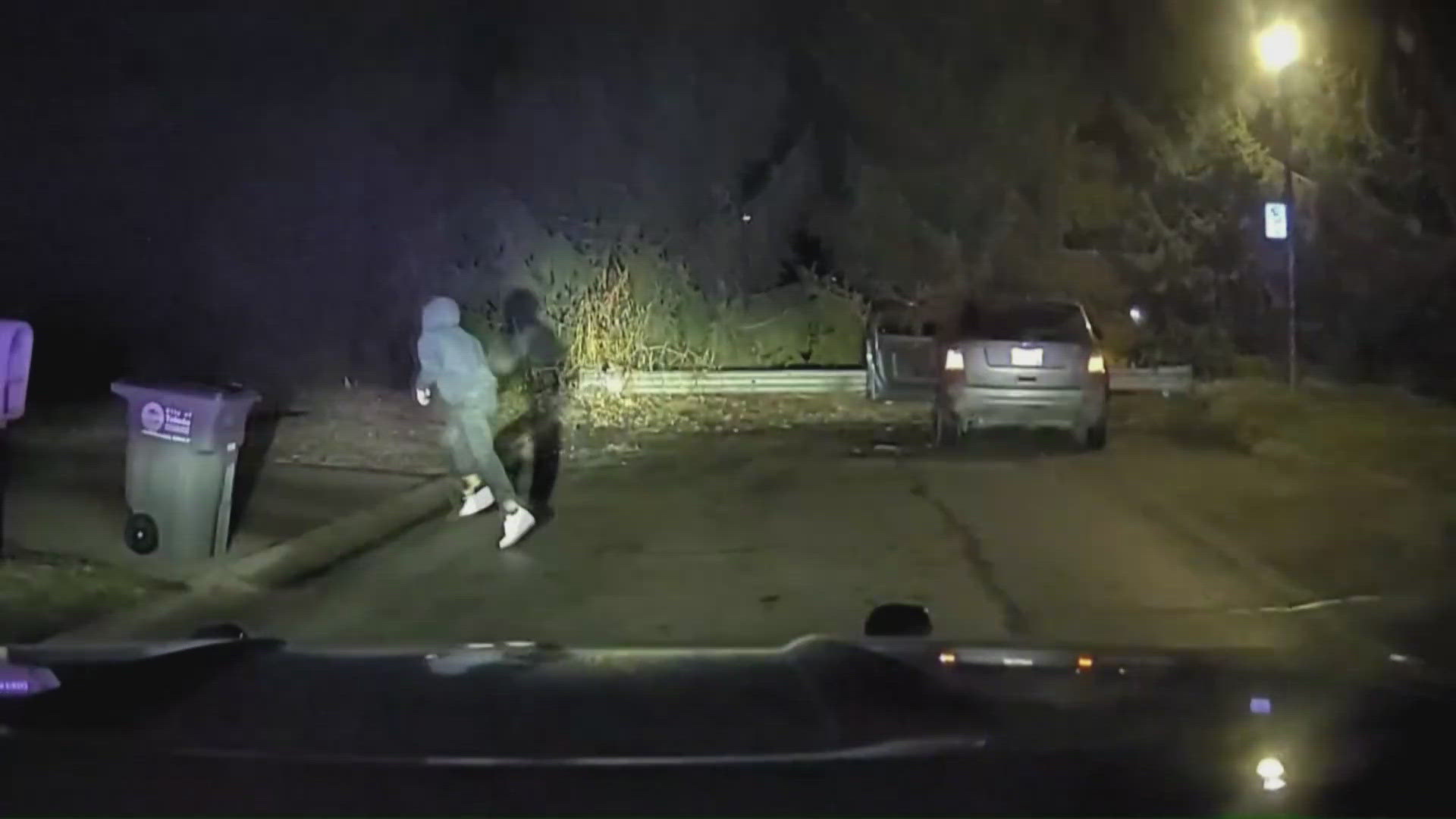 Man accused of exchanging gunfire with Toledo police indicted for ...