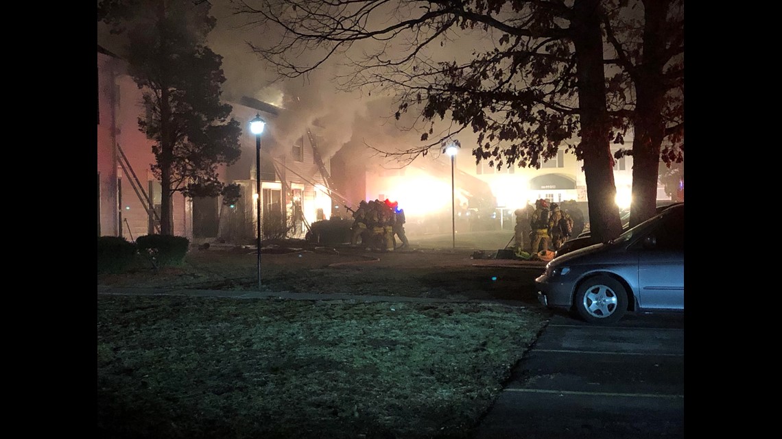 60 displaced after fire breaks out at Springfield Twp. apartment